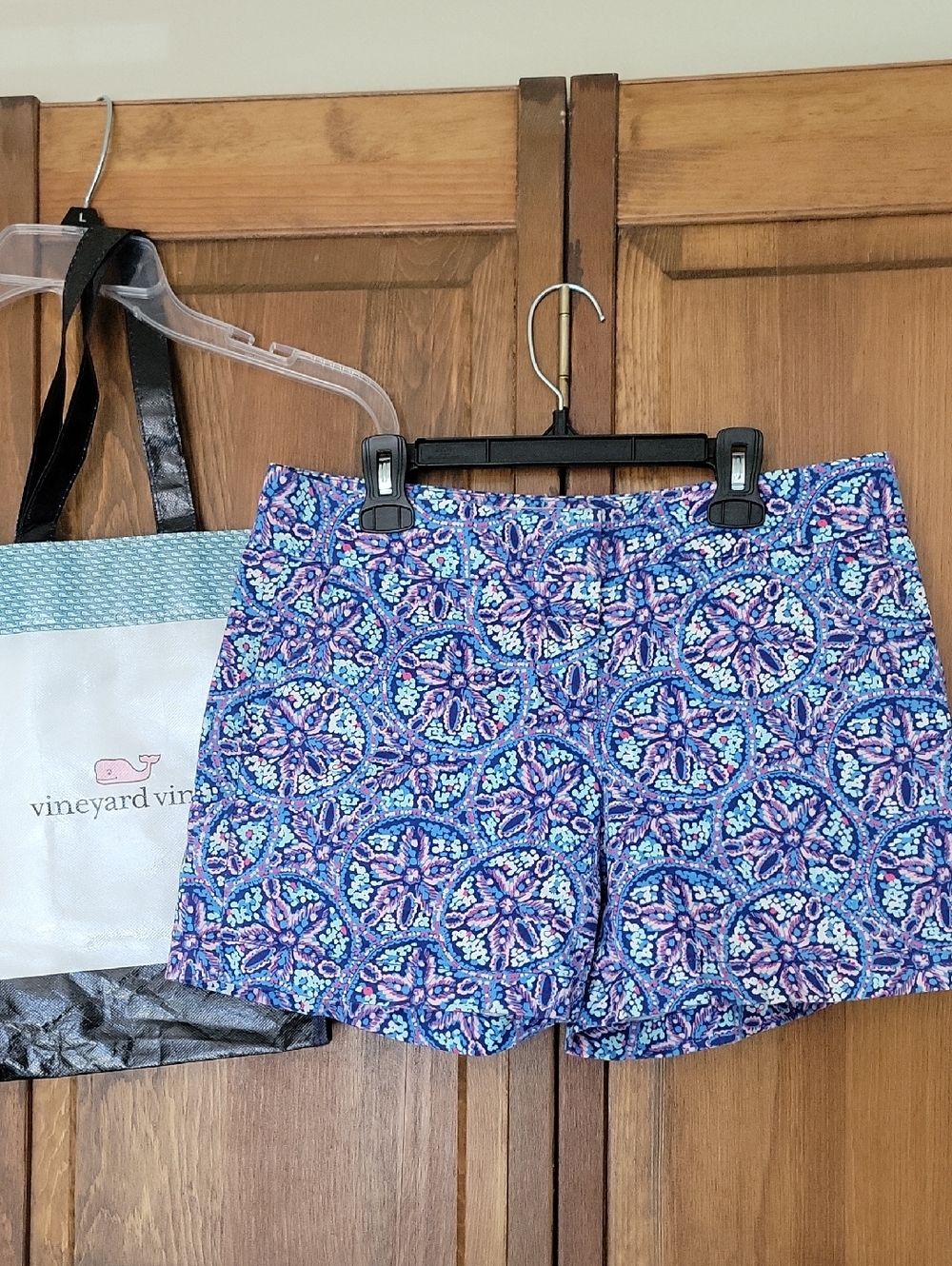 Vineyard Vines NWOT Women's Shorts Sz 2